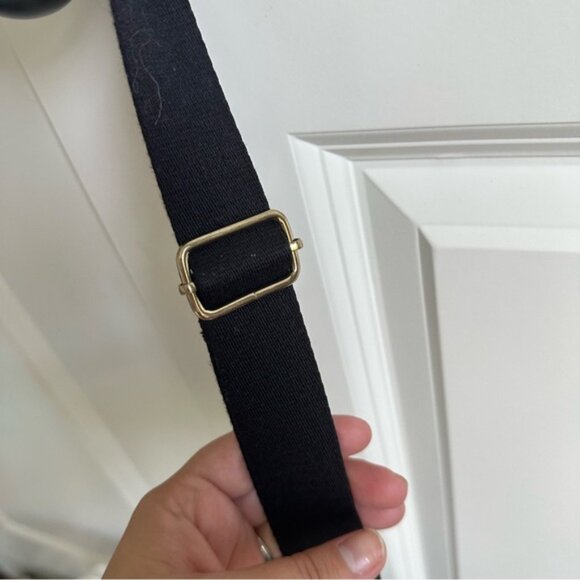 Victoria's Secret | Black & White Duffle Gym Bag Weekender Tote | One Size - Picture 10 of 16